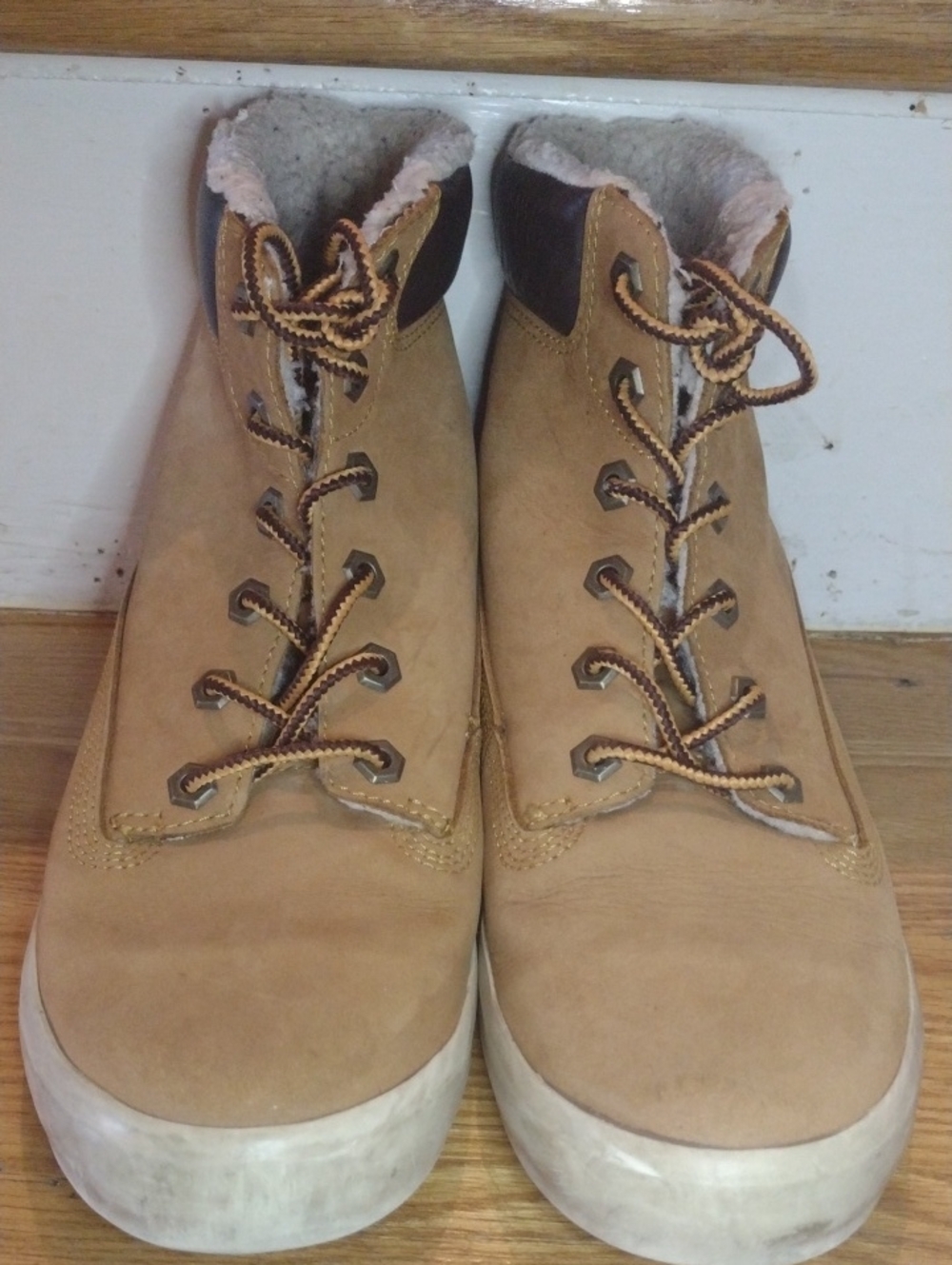 Timberland Women's Wheat Lace-Up Fleece Boots